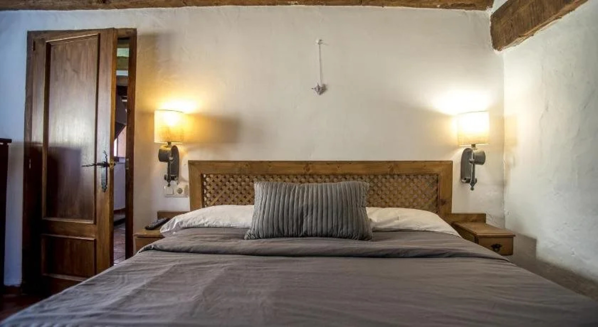 Alojamiento Rural Font del Roser