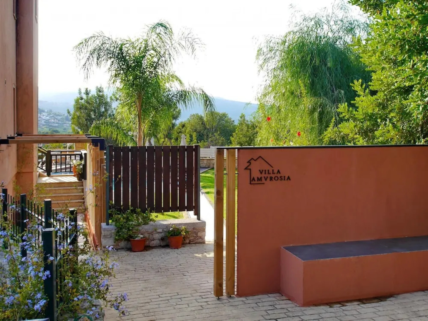 Villa Amvrosia in Armeni