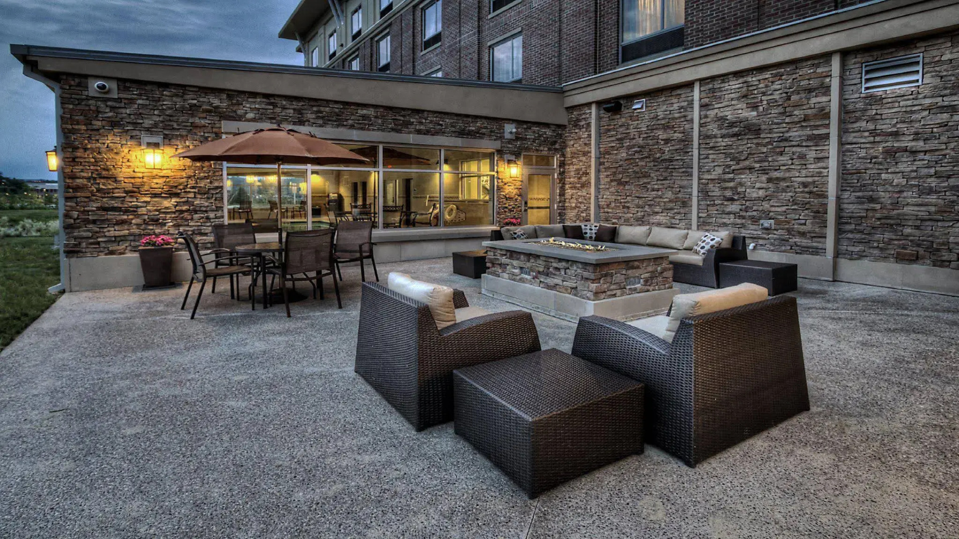 Holiday Inn Express & Suites Pittsburgh SW - Southpointe by IHG