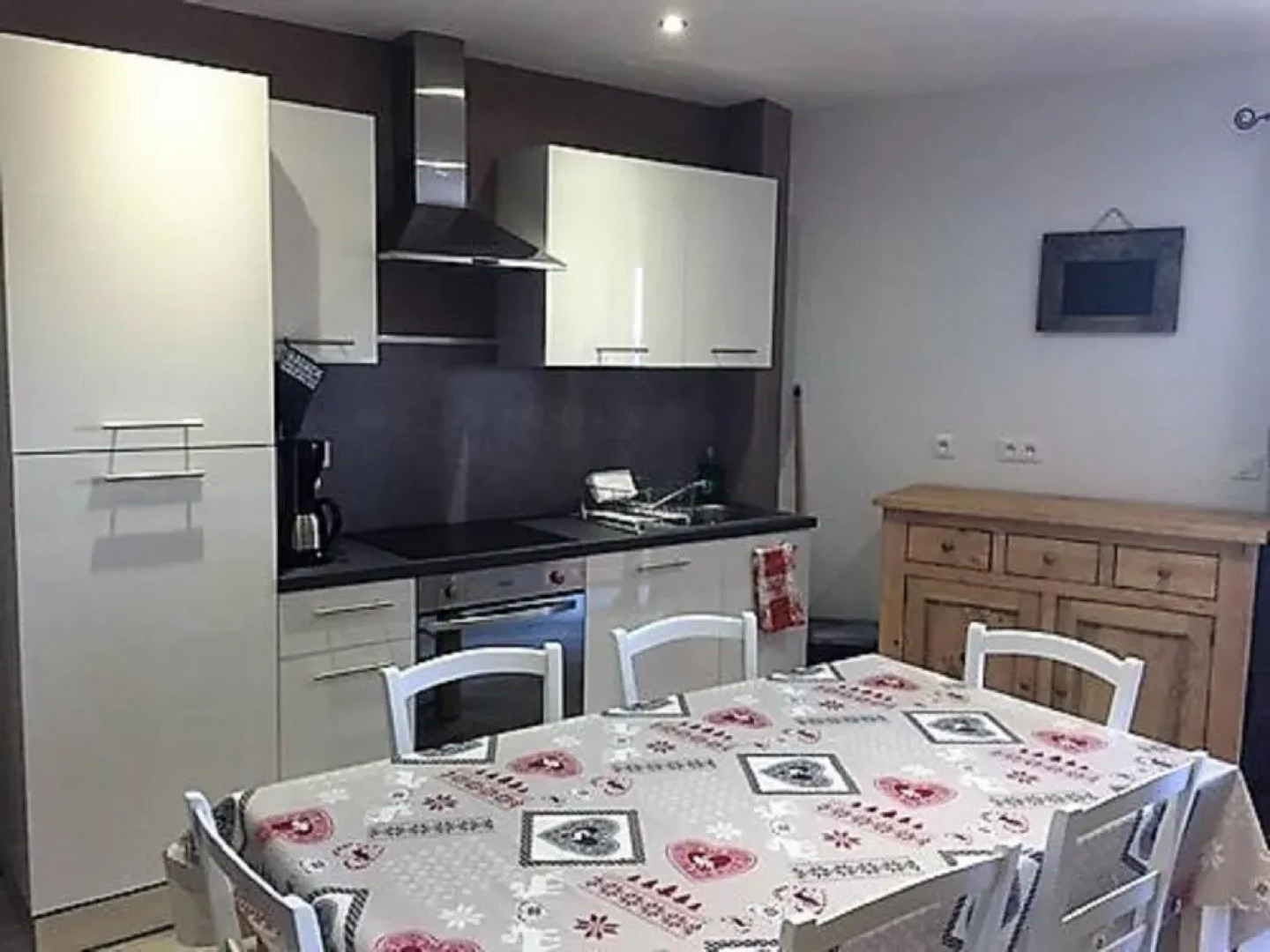 CASA Sylvie Piscine Sauna Pied des pistes 8 pers