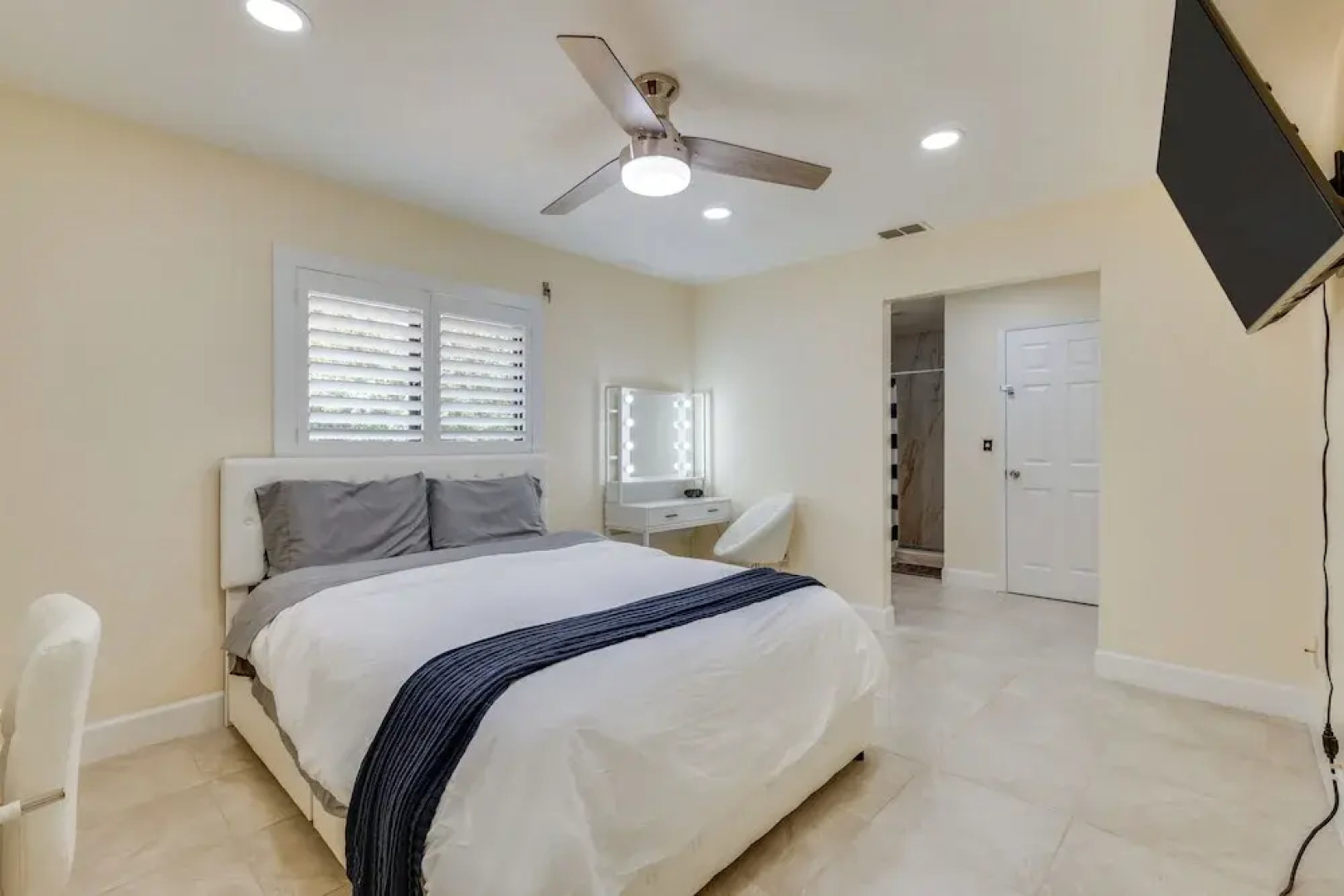 Saltwater Pool & Lanai: Lehigh Acres Escape!