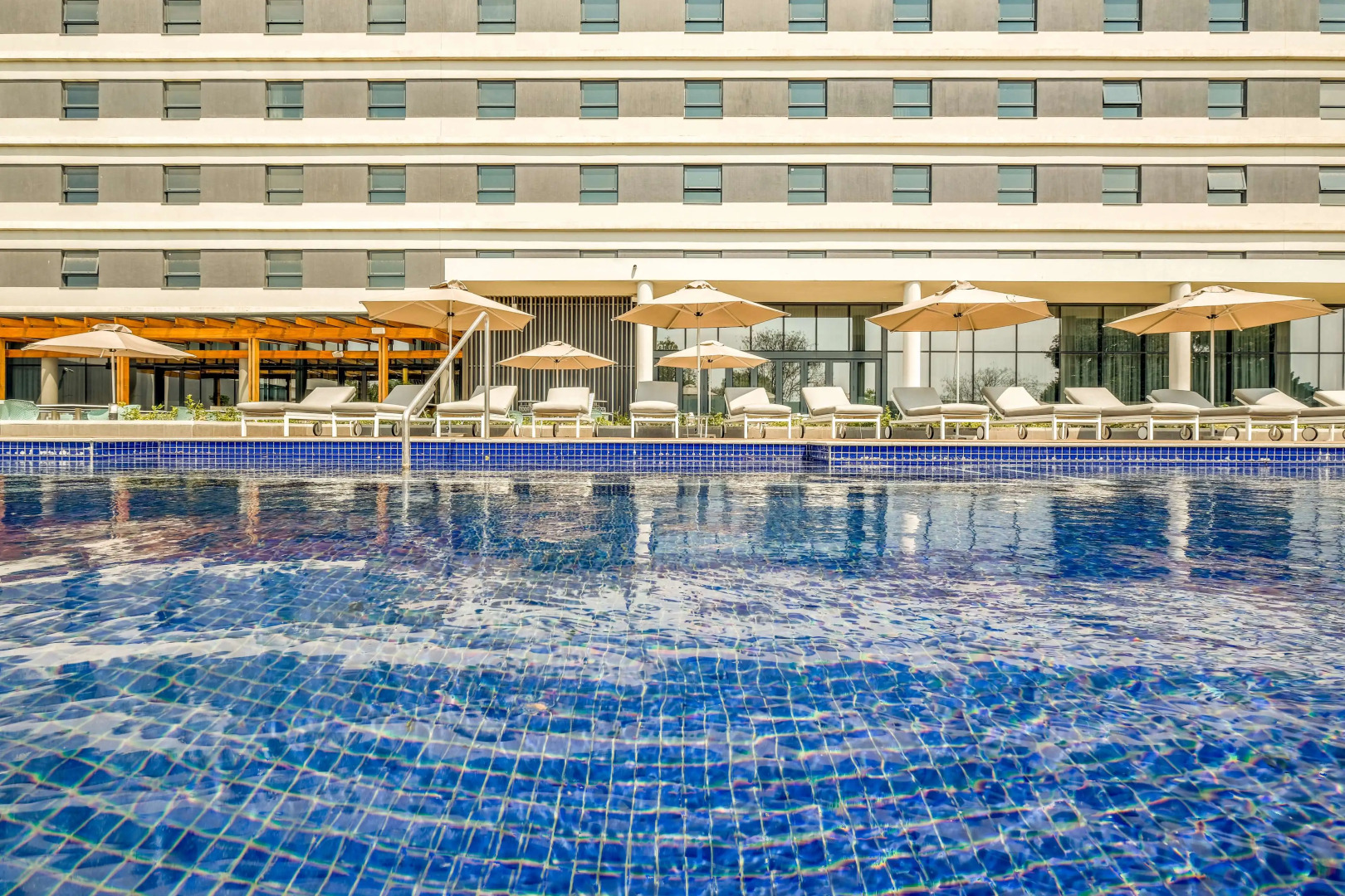 Radisson Hotel and Convention Centre OR Tambo Airport