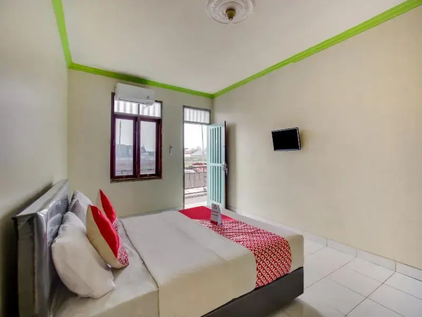 Anjum Residence by OYO Rooms