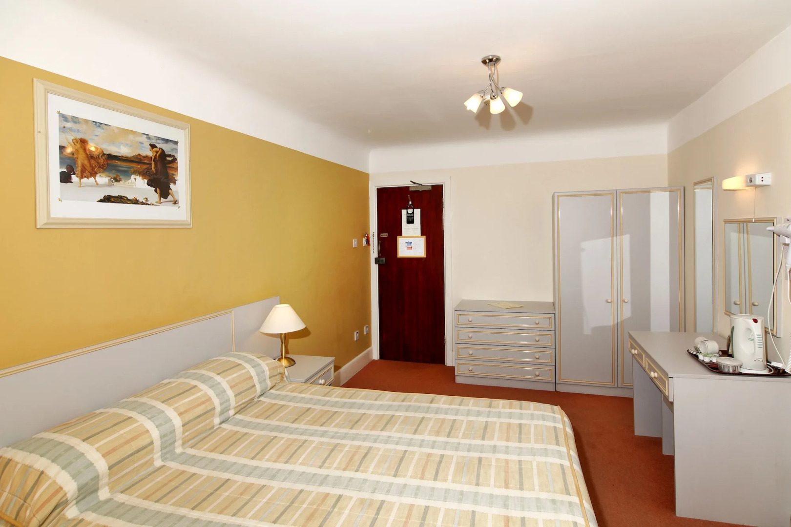 Russel Court Hotel Bournemouth Central