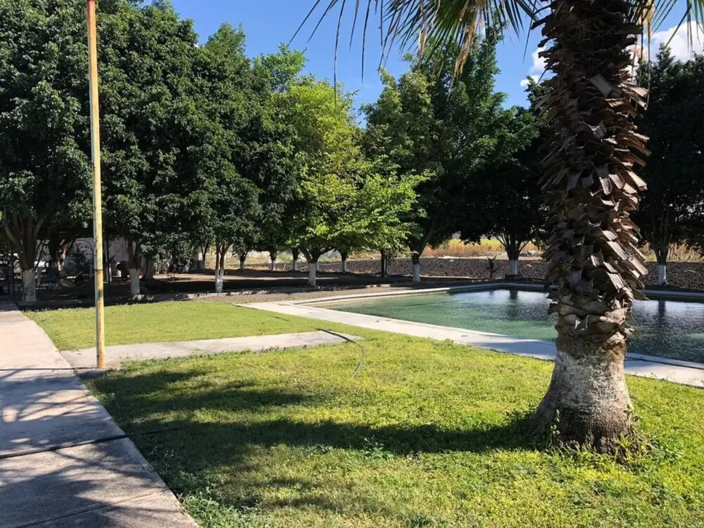 Room-lodging And Tranquility