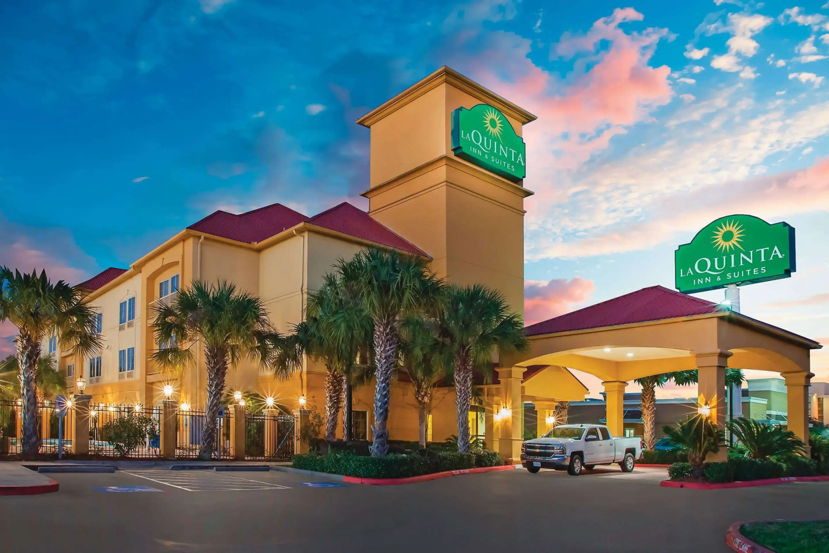 La Quinta Inn & Suites by Wyndham Beaumont West