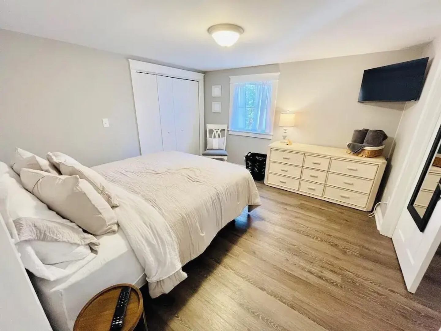 Central Avenue 33476