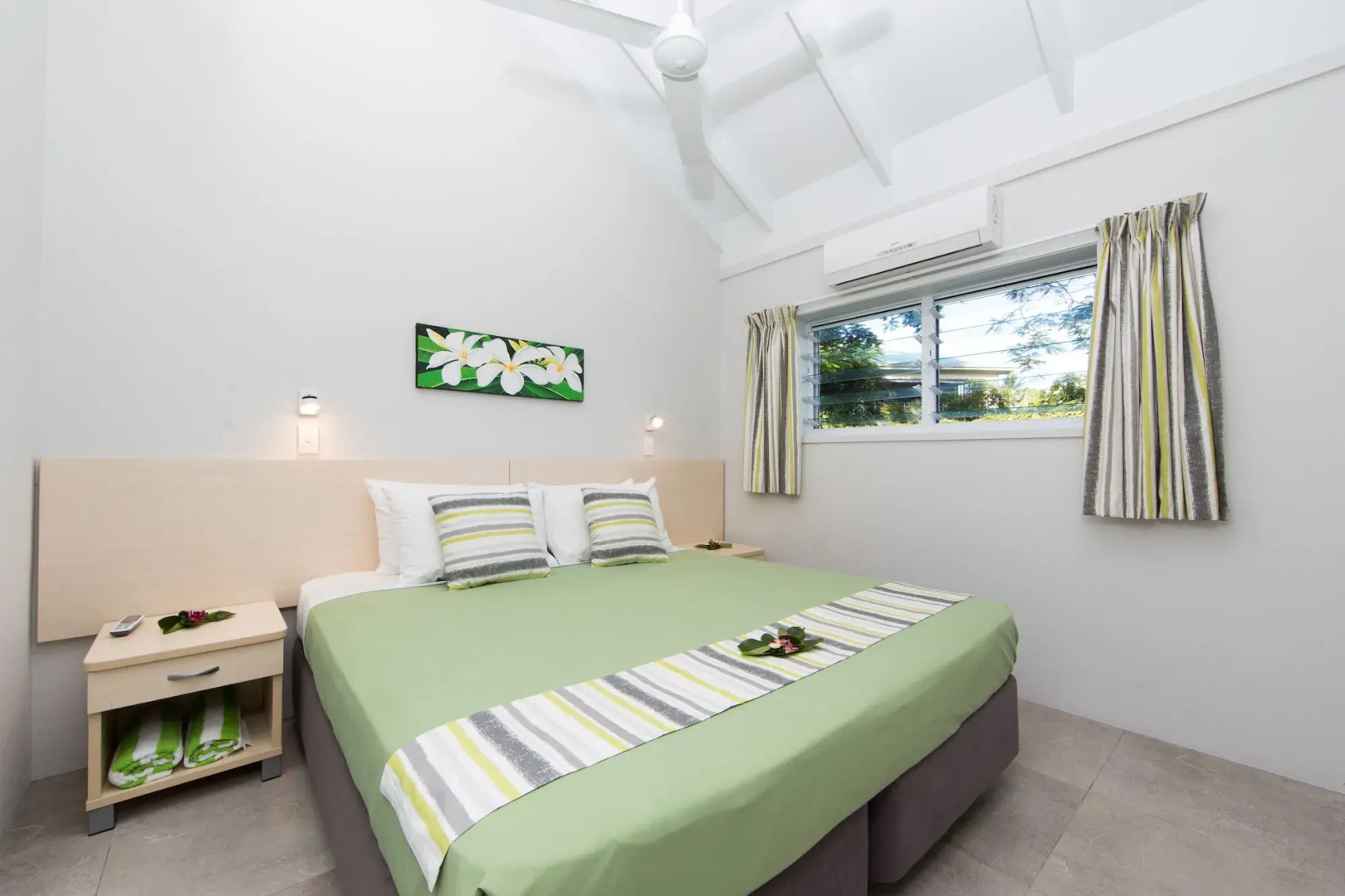 Lagoon Breeze Villas