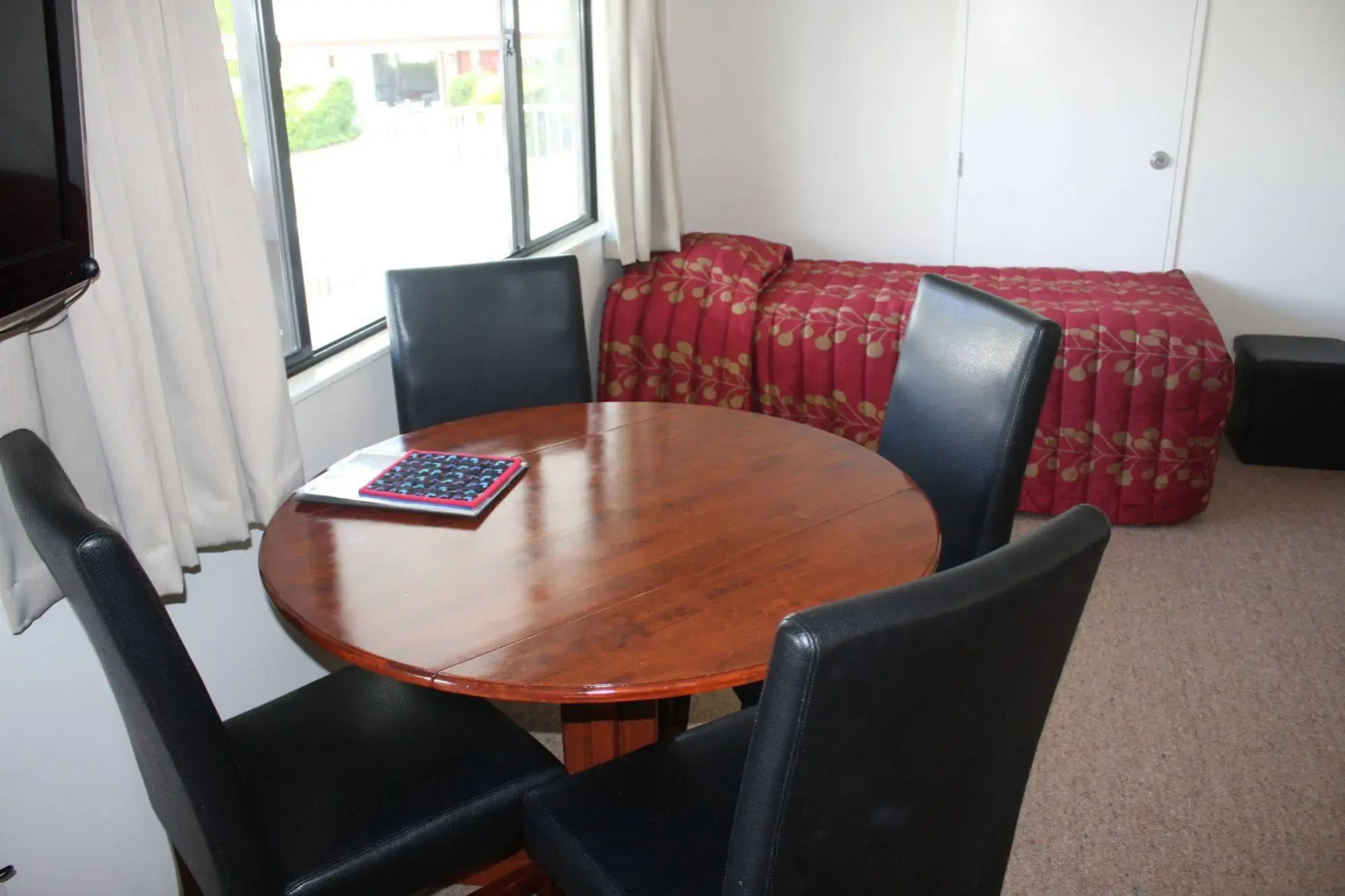 Bk's Counties Motor Lodge