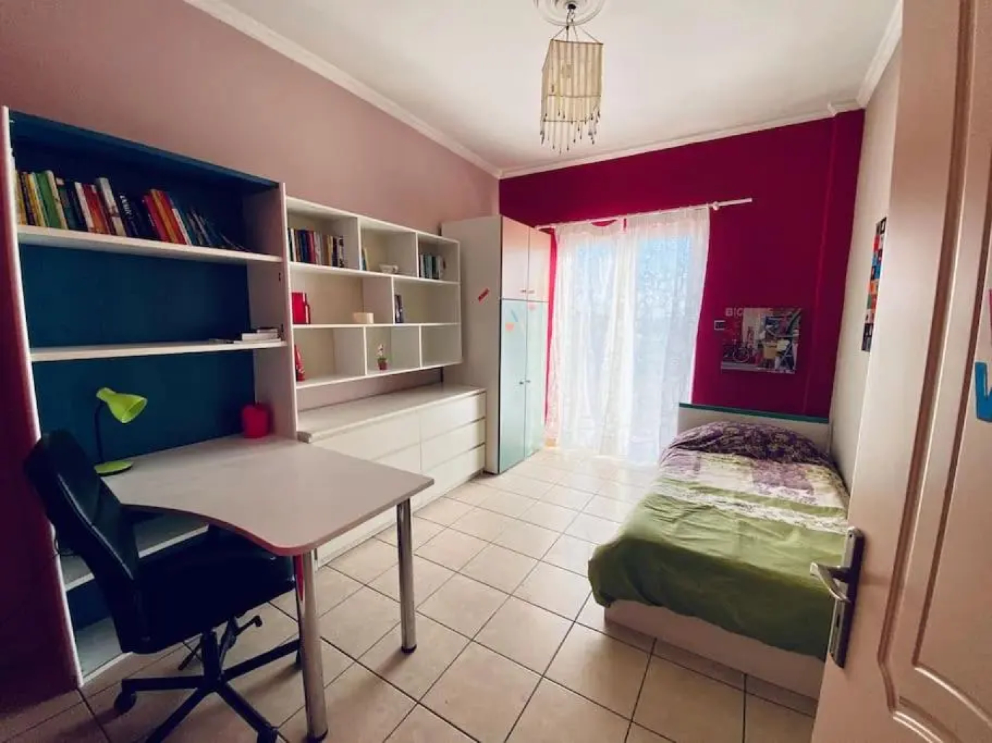 Spacious central flat