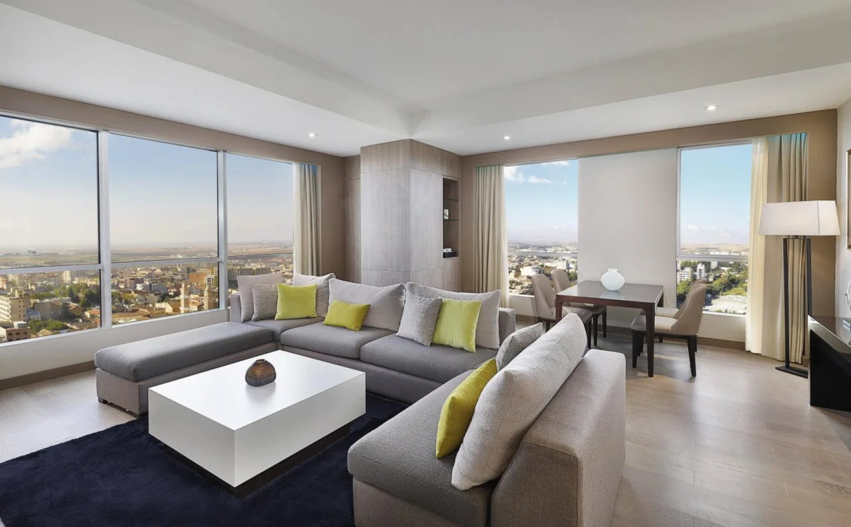 Park Mall Hotel & Conference Center