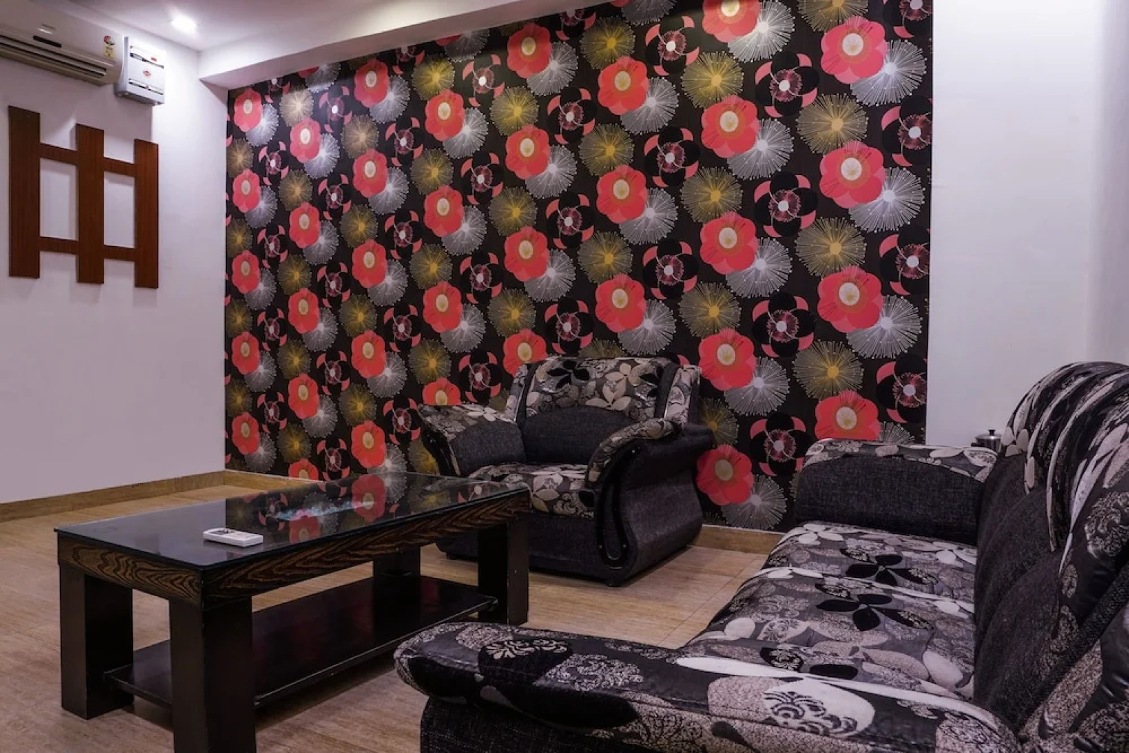 OYO 1180 Hotel Kartikay