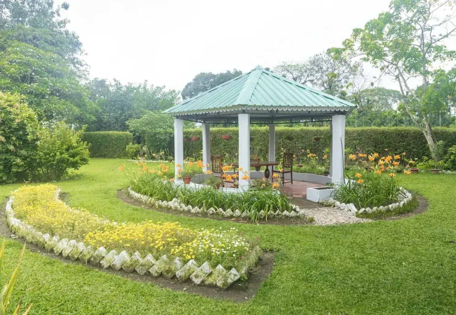 The Baradighi Bungalow - A Heritage Tea Resort