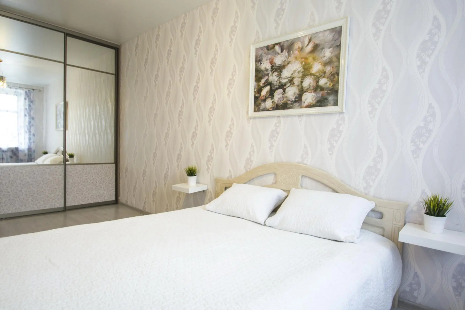 Апартон на проспекте Независимости 52