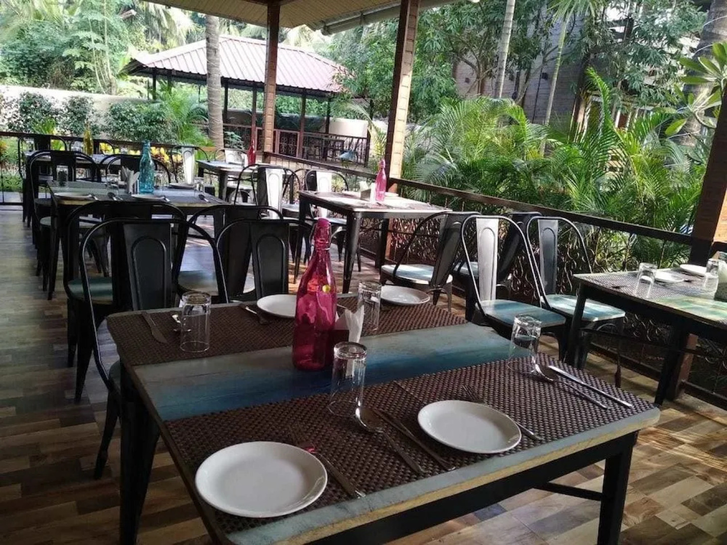 Vinnca Woodvillas Beachfront Resort