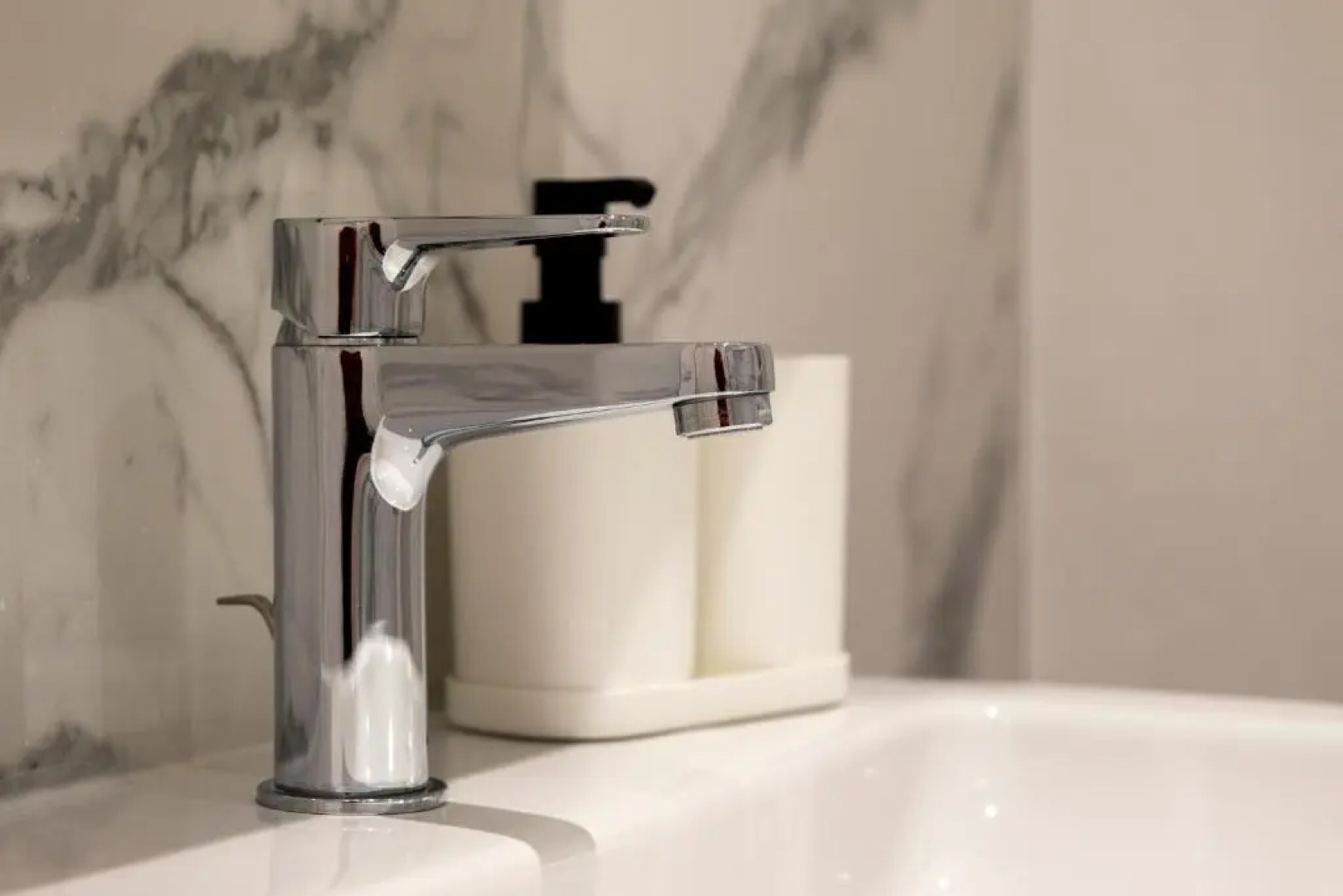 Archivolto del Teatro, 3