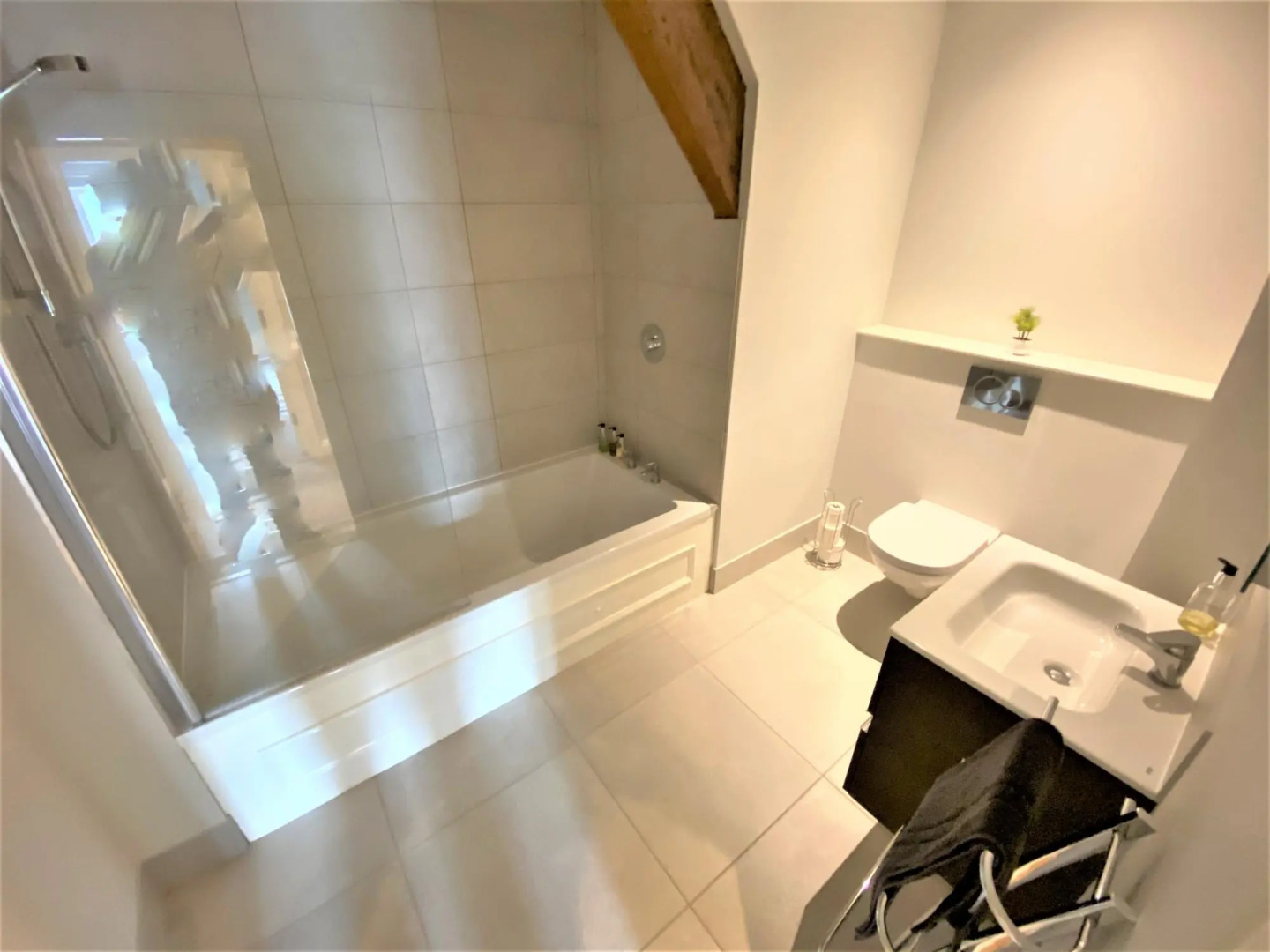 Town Hall Lofts, Settle, Apartment 1