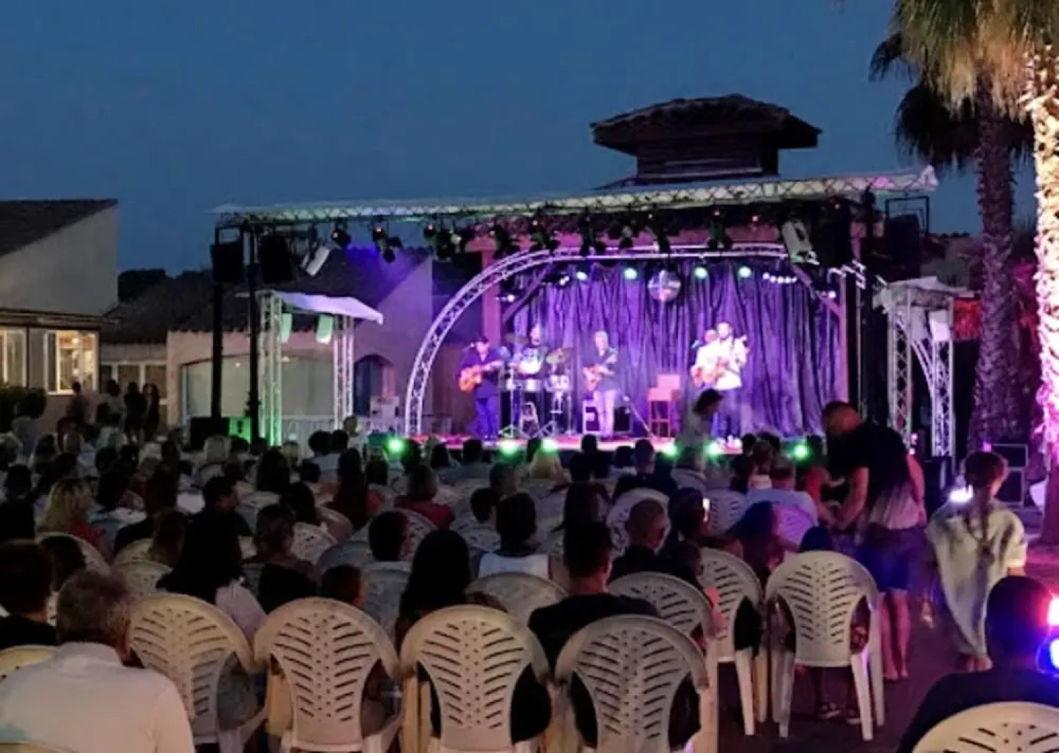 Bungalow With 3 Bedrooms in Puget-sur-argens, With Shared Pool and Furnished Garden