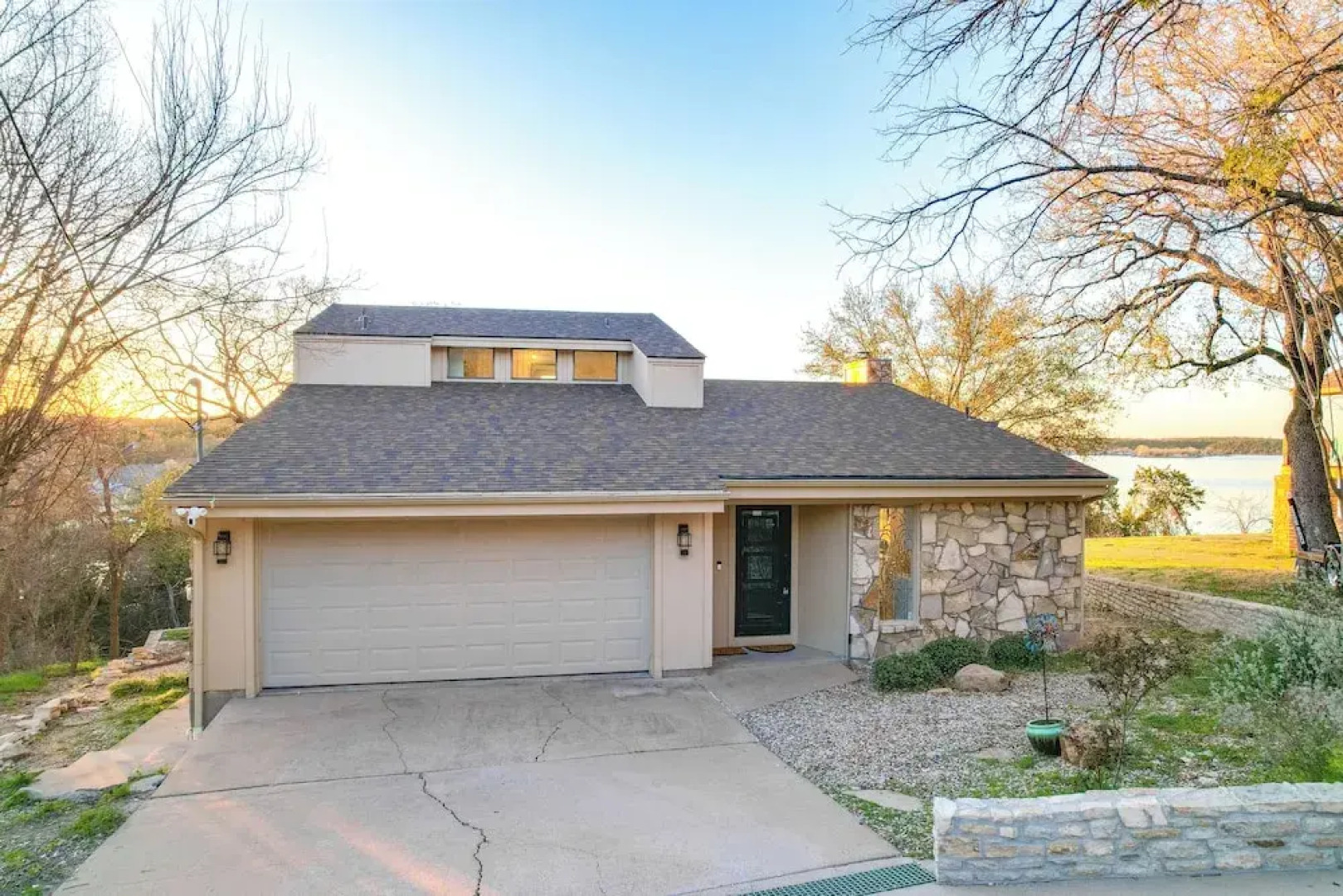 Luxe Lake Granbury Retreat: Dock, Deck & Game Room