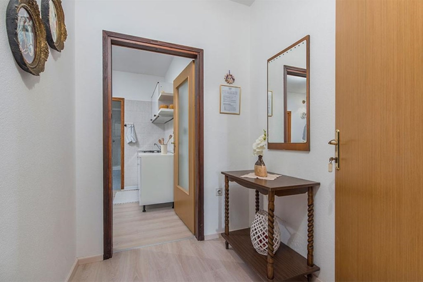 Apartment Neva - great location: A3 prvi kat do ulice  Novigrad, Istria