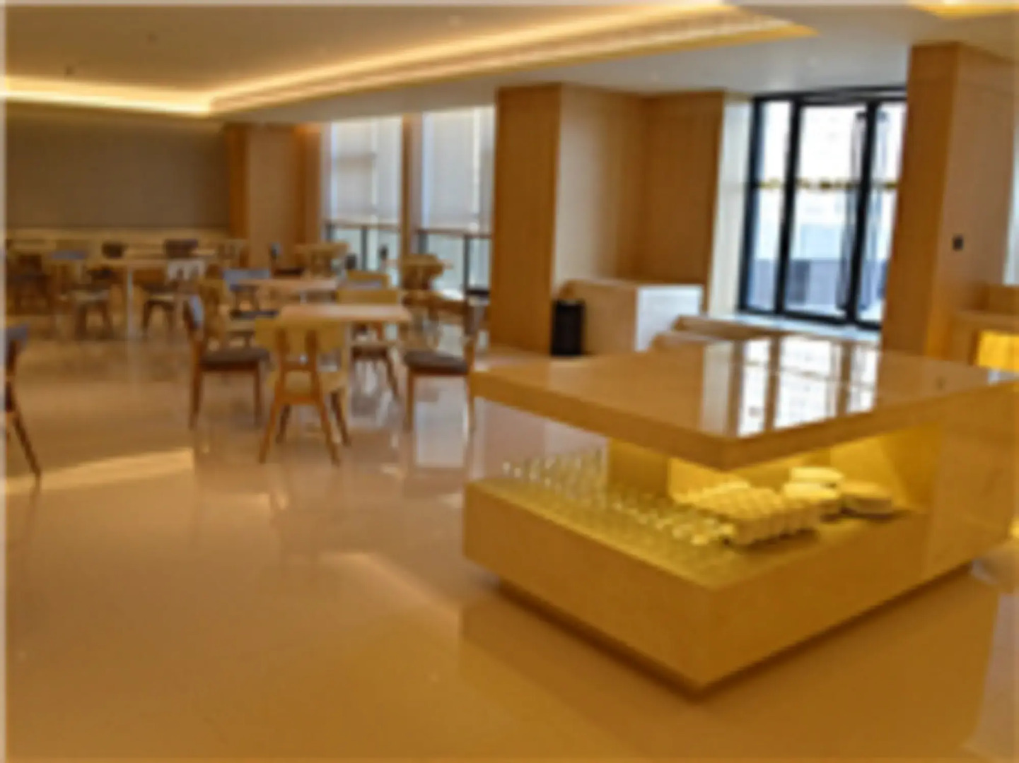 Ji Hotel (Zhenjiang Railway Station South Square)