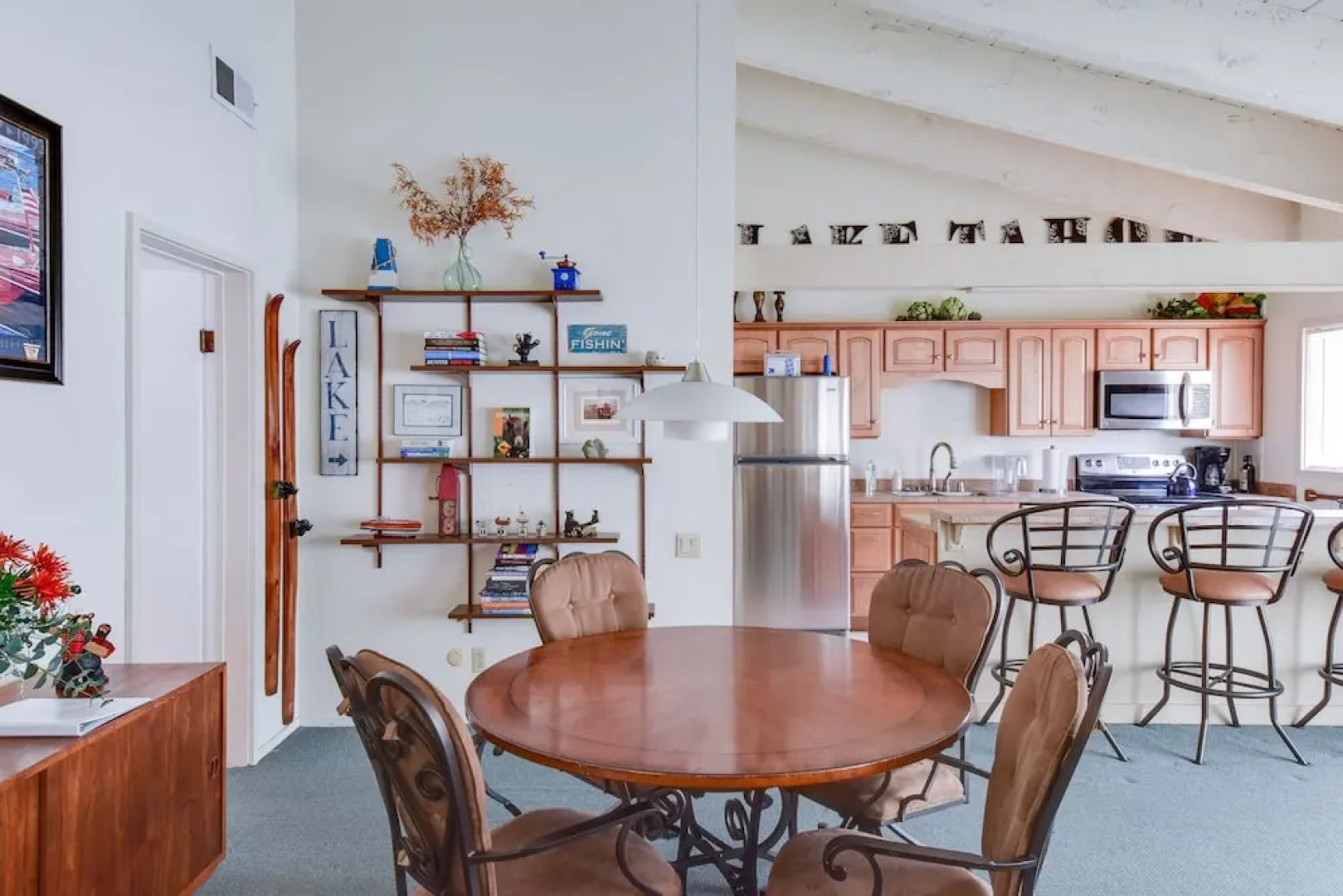 Waters Edge Jewel w/ Lake Views HOA Access!