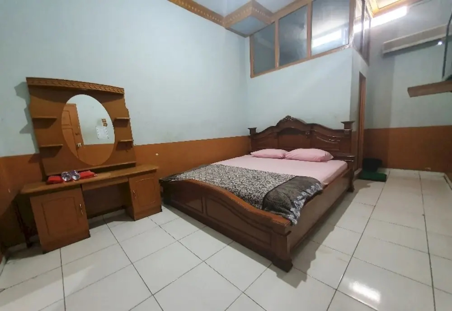 Hotel O Atika