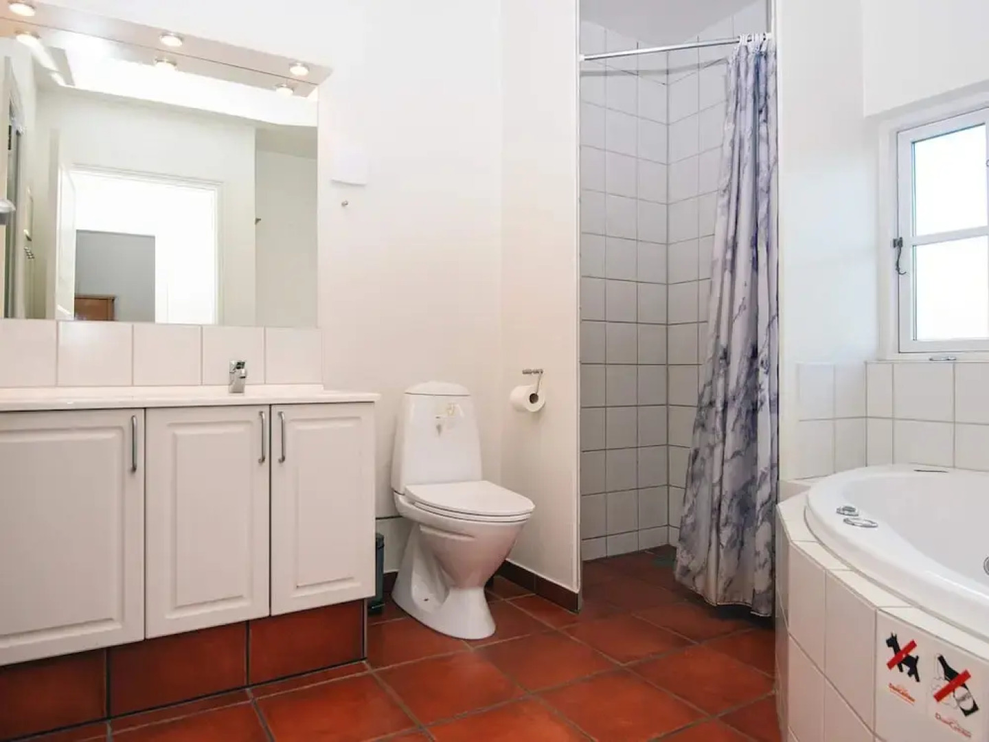 Idyllic Retreat by Waterways - By Traum Ferienwohnungen