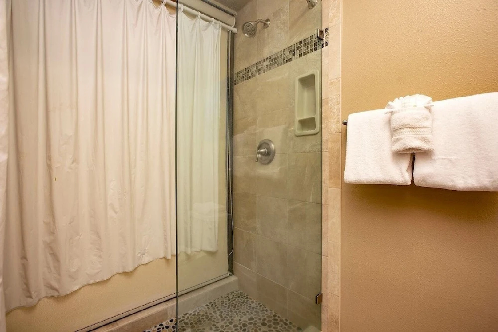 Sands Of Kahana 215 - Two Bedroom Condo