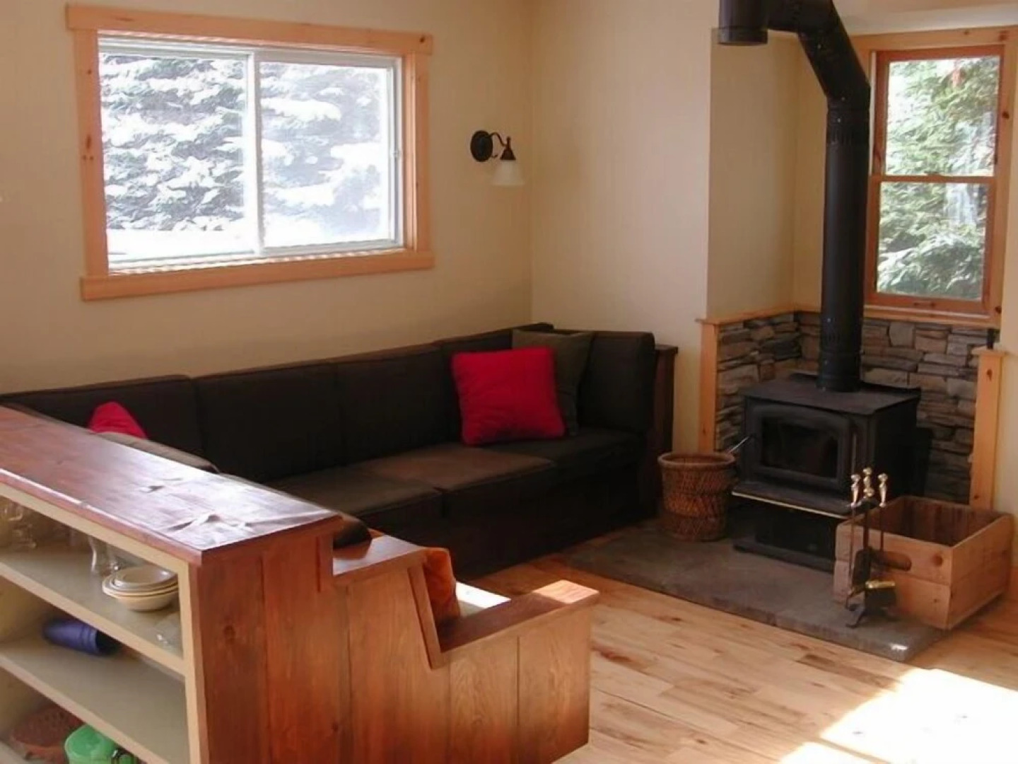 Algonquin Cottage Outpost