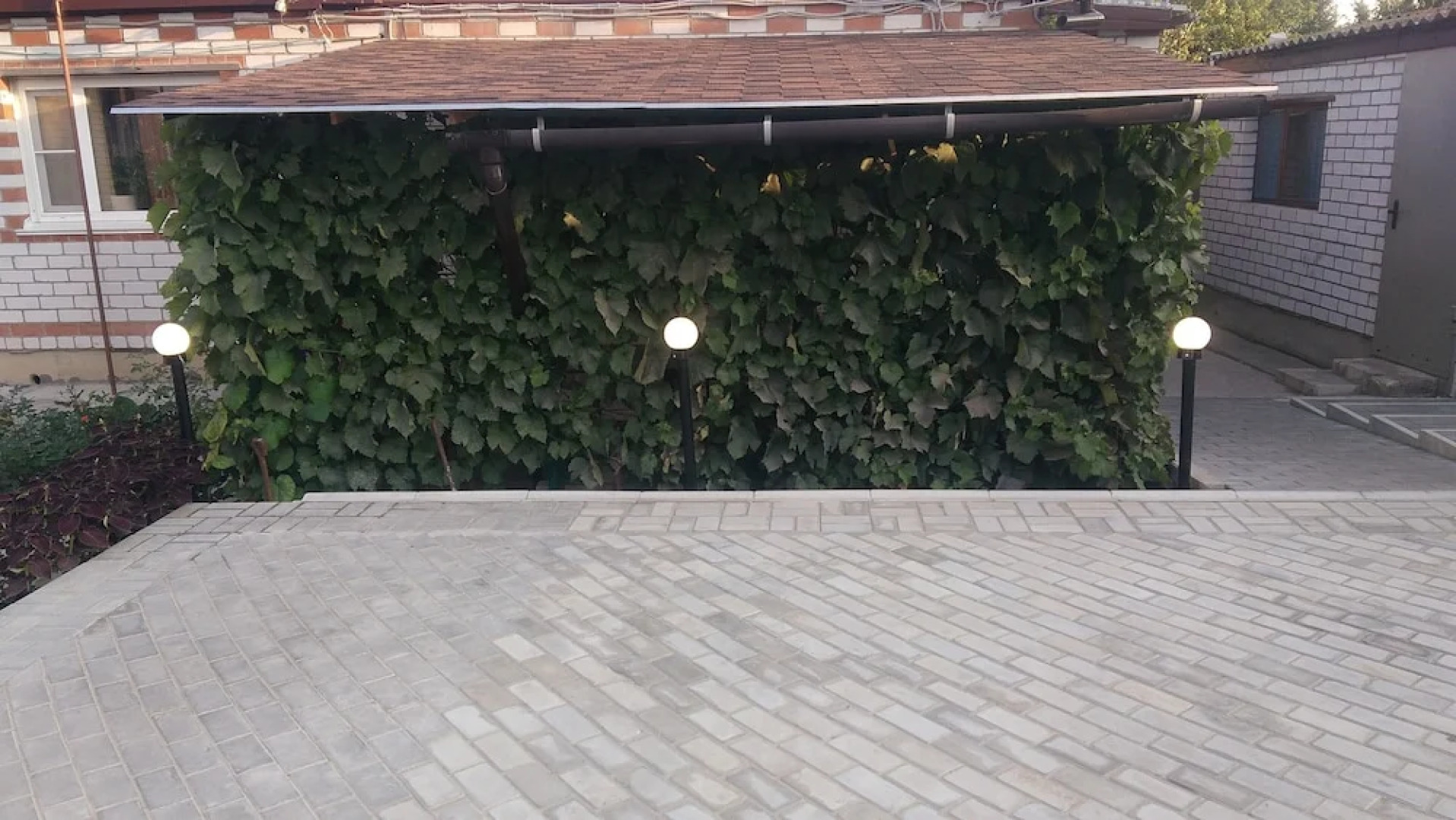 V gostyakh u Baby Poli