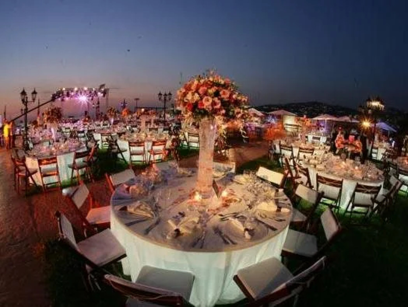 Aquarium Hotel & Resort