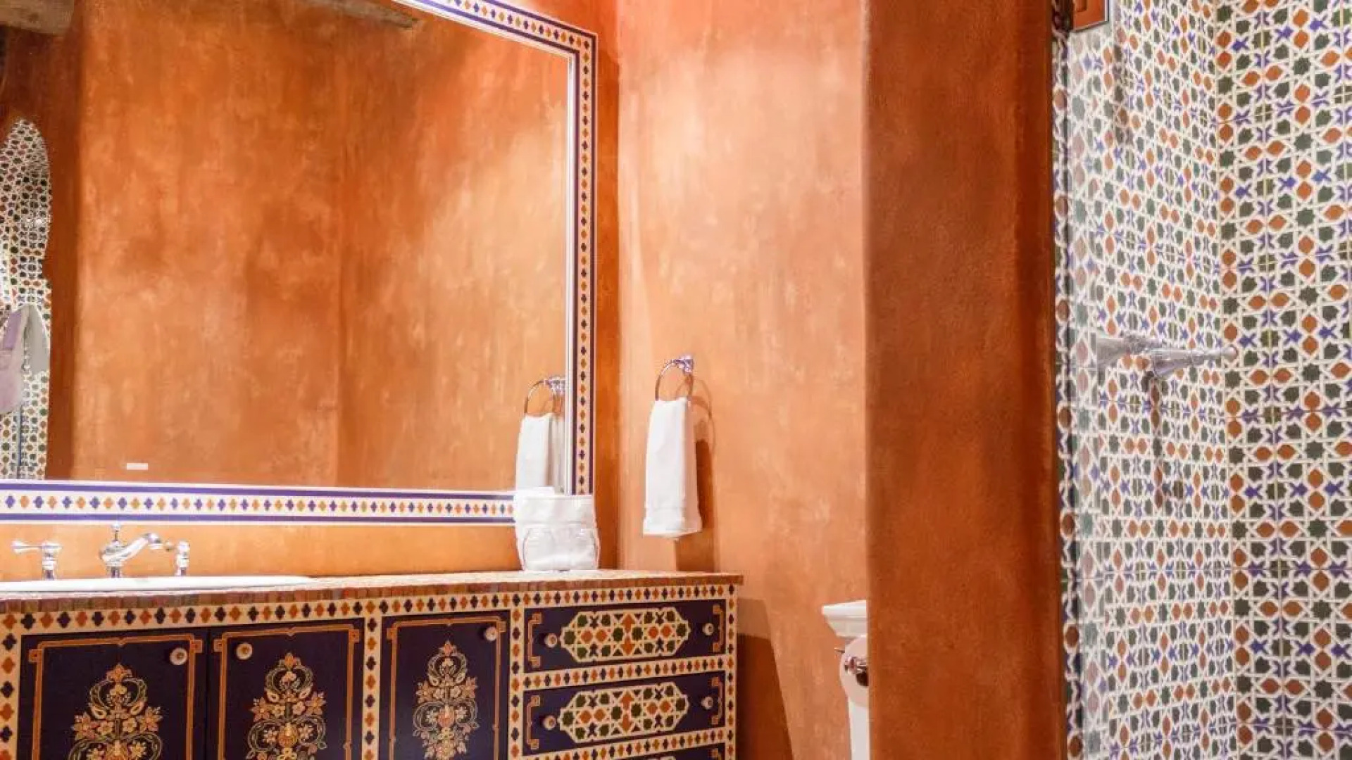 El Monte Sagrado Living Resort & Spa