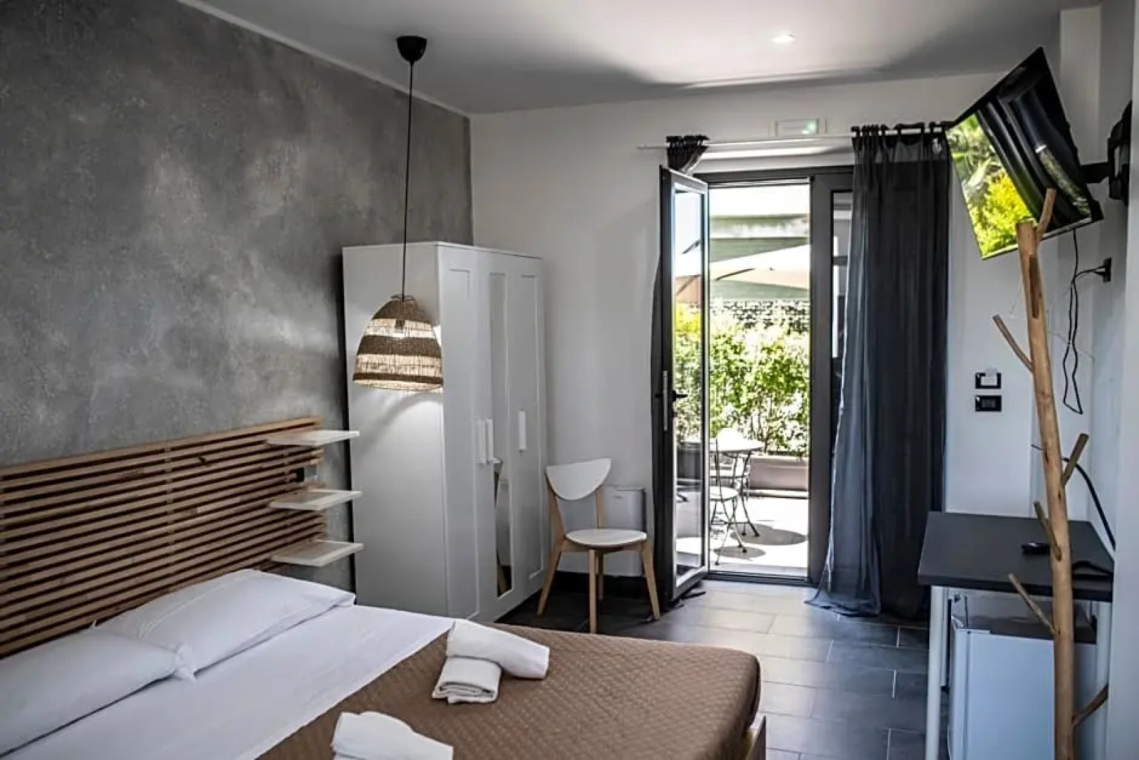 B&B Makari Holiday Home