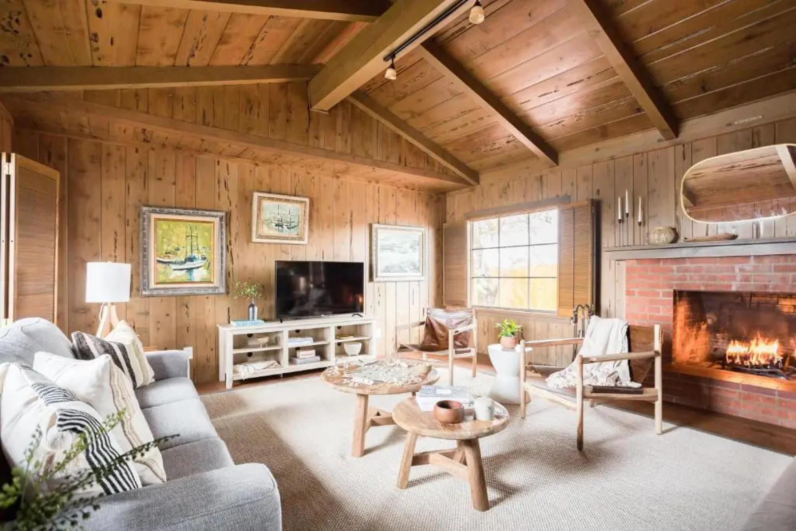 Robin - Retro Cabin w Spacious Backyard in Beautiful Encinitas