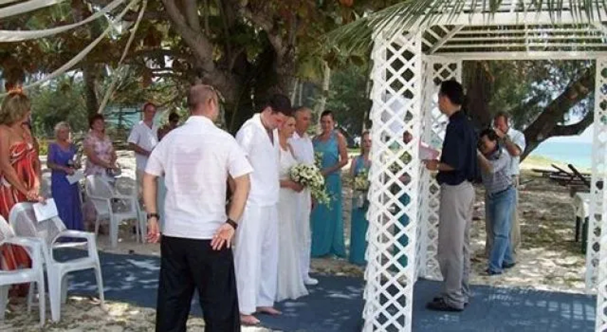 Dcoconut Island Resort