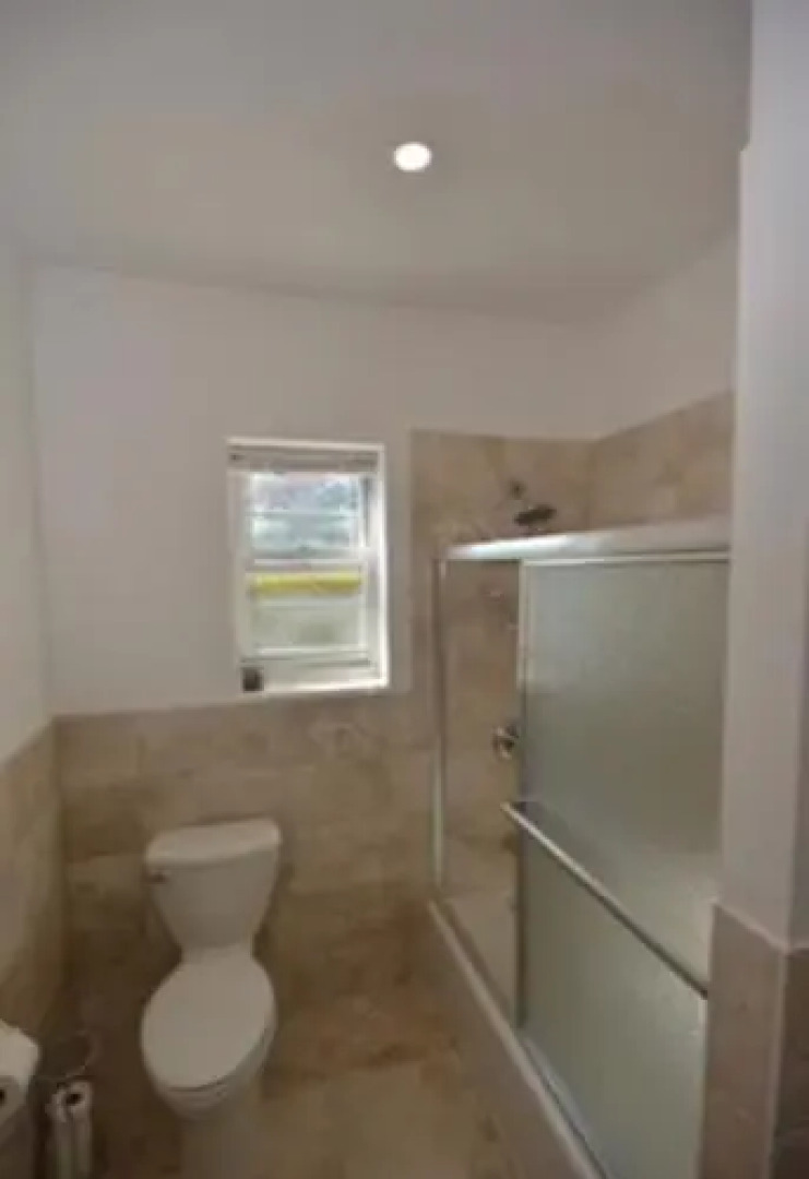 Fairhills - Walk to Elbow Beach everyday..