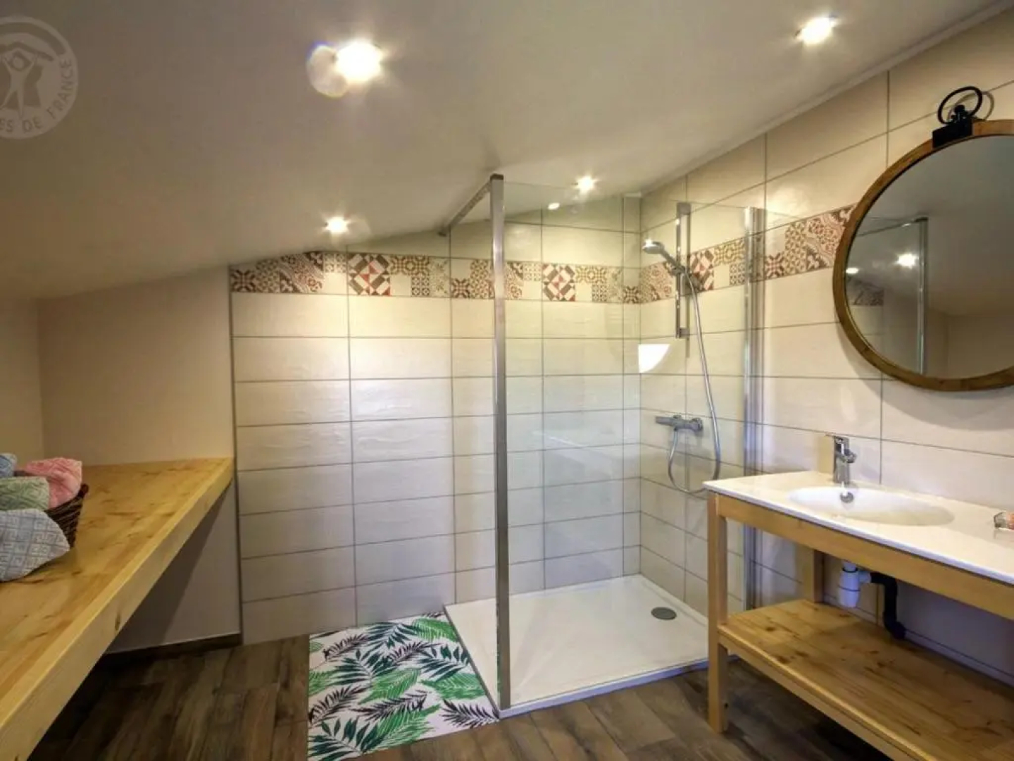 Gîte Panissières, 3 pièces, 8 personnes - FR-1-496-215