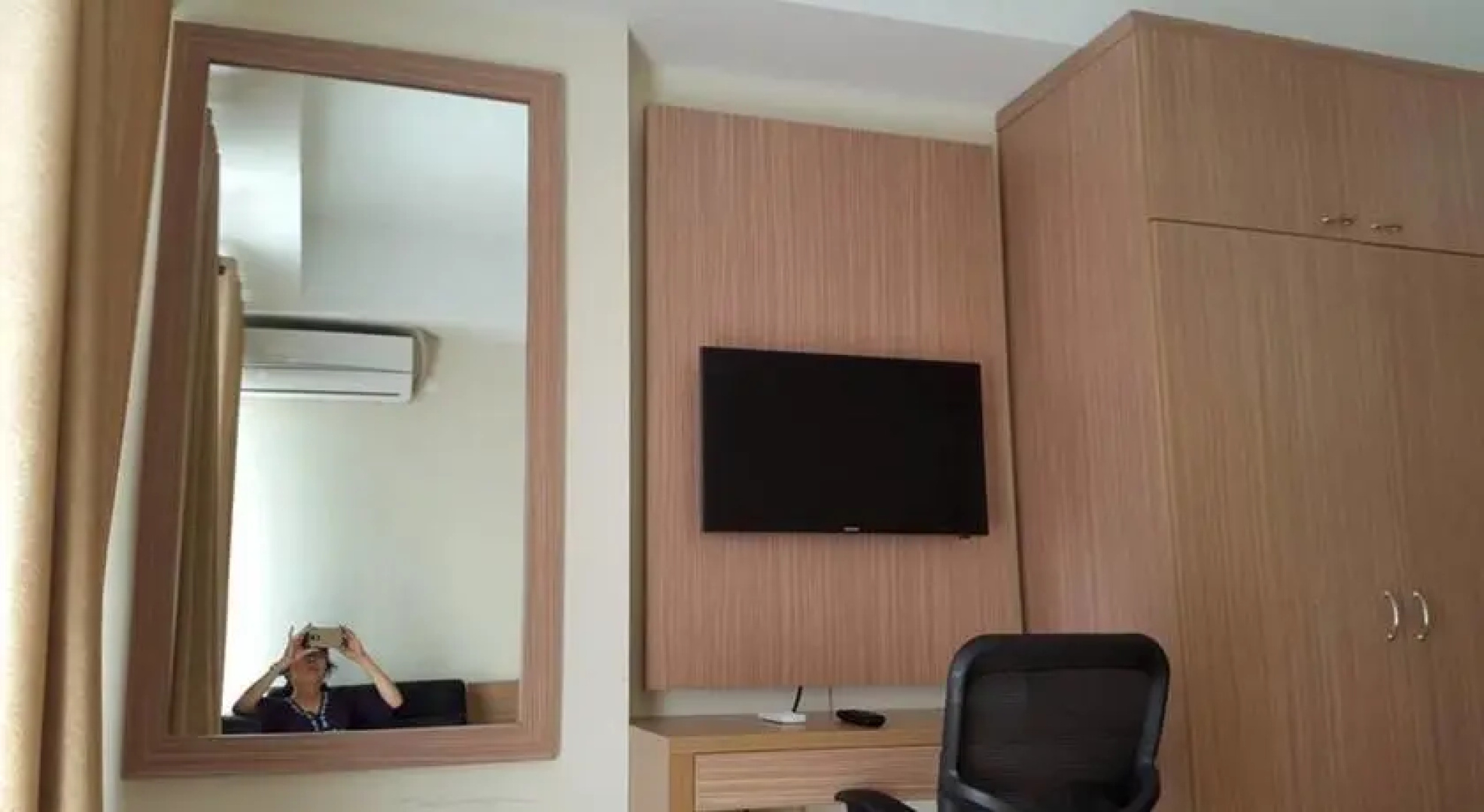 Beverly Dago Residence E202