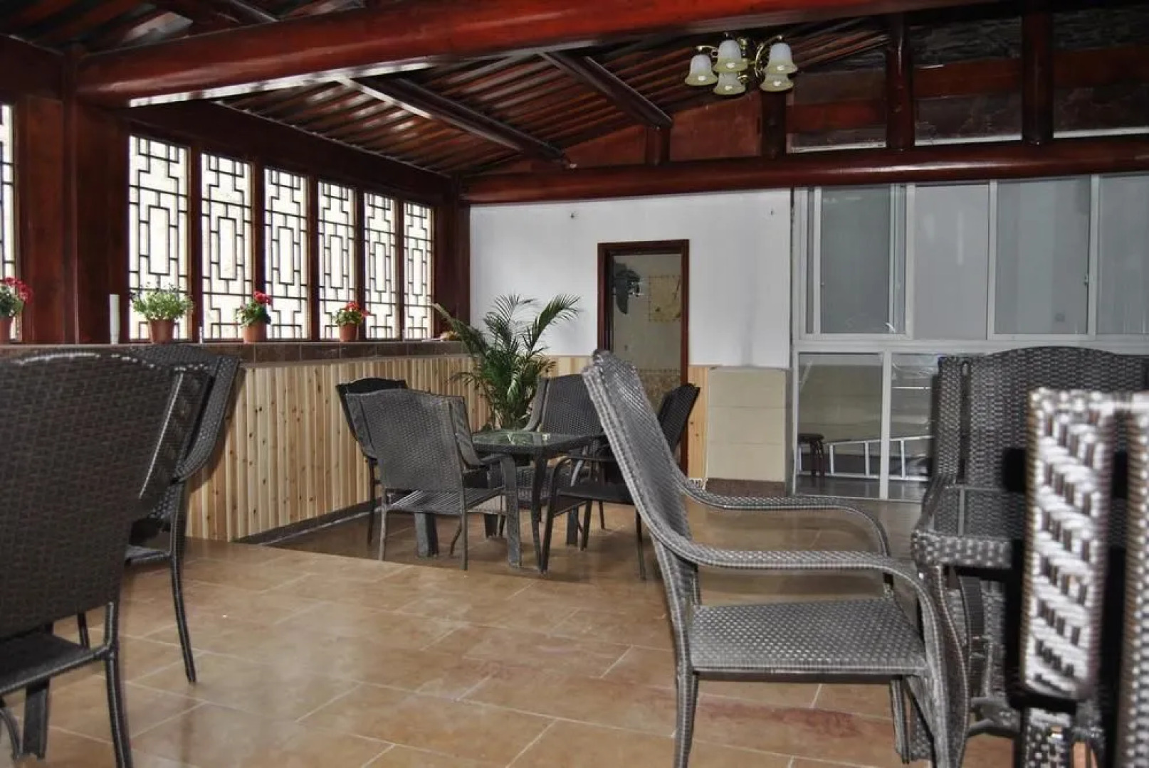 Lixian County Taoping Qiang Village Erma Inn