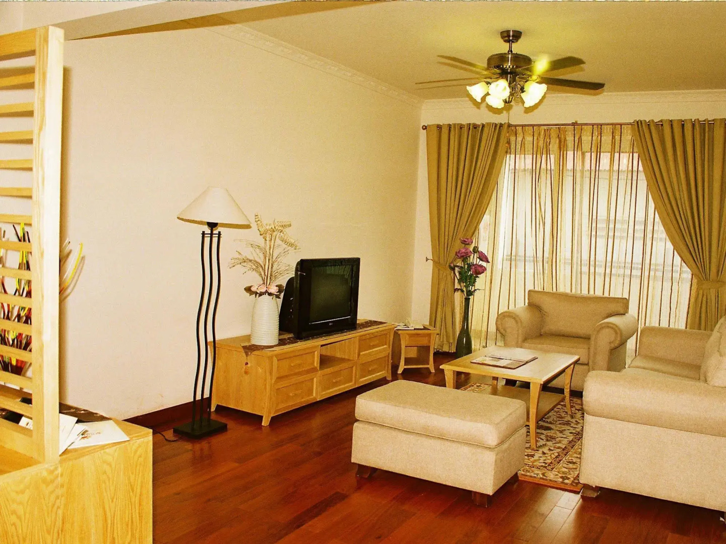 Sunflower International Village