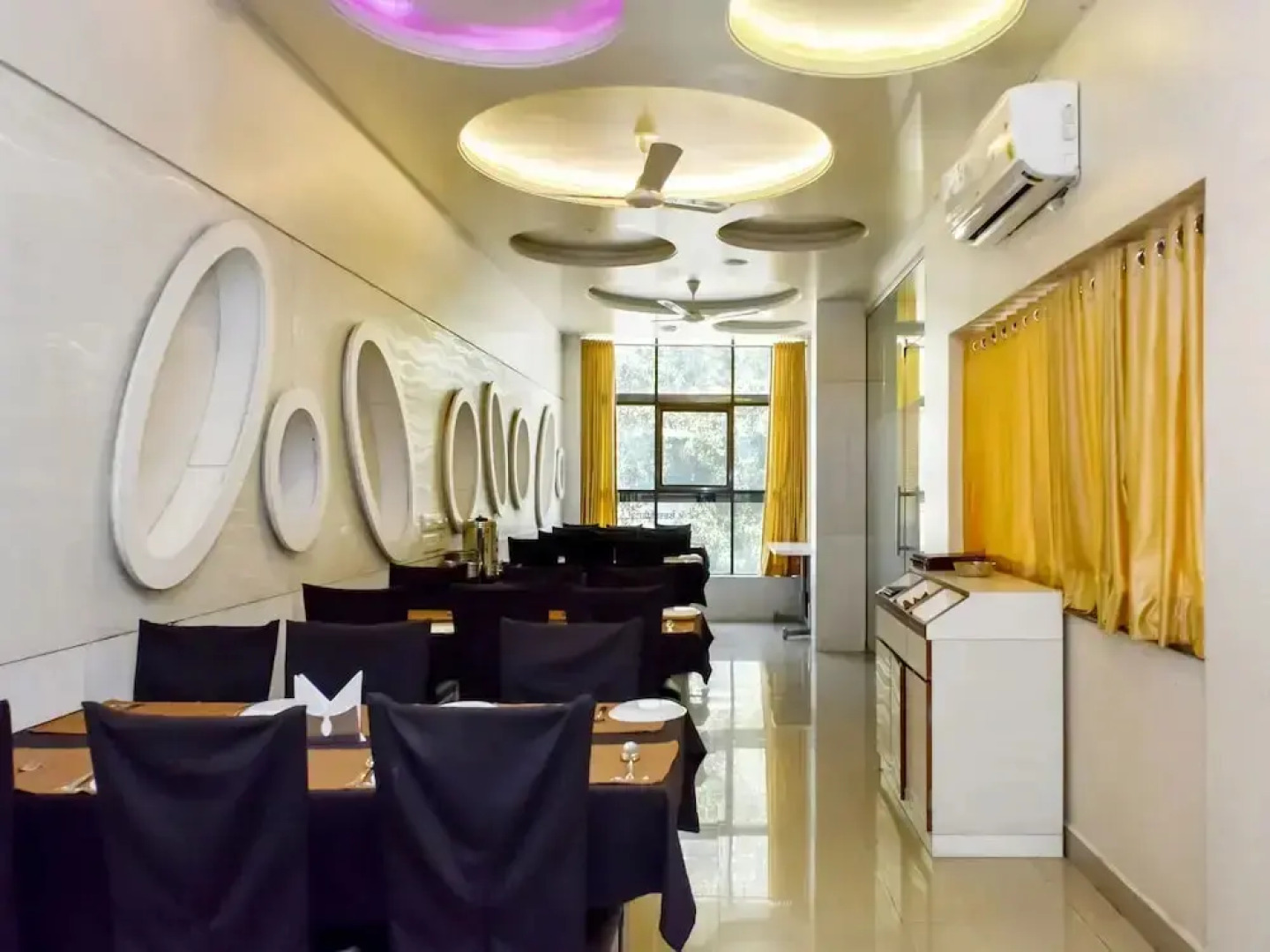 Hotel Mangesh Plaza by OYO