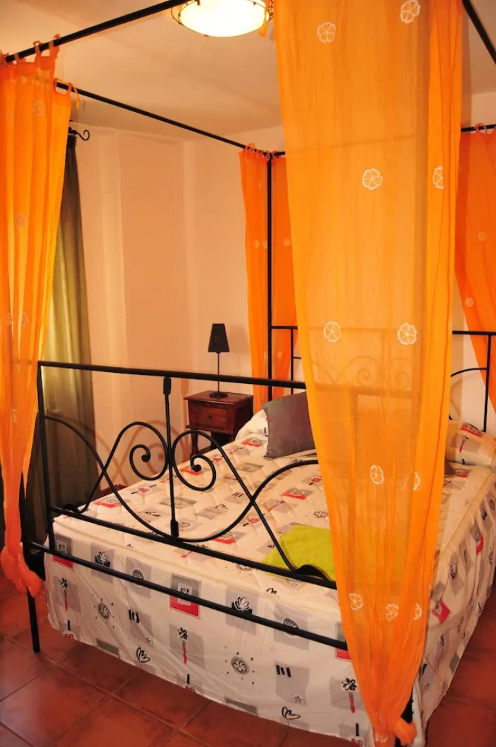 Villa With 6 Bedrooms in Cerezo de Mohernando, With Private Pool, Furnished Terrace and Wifi