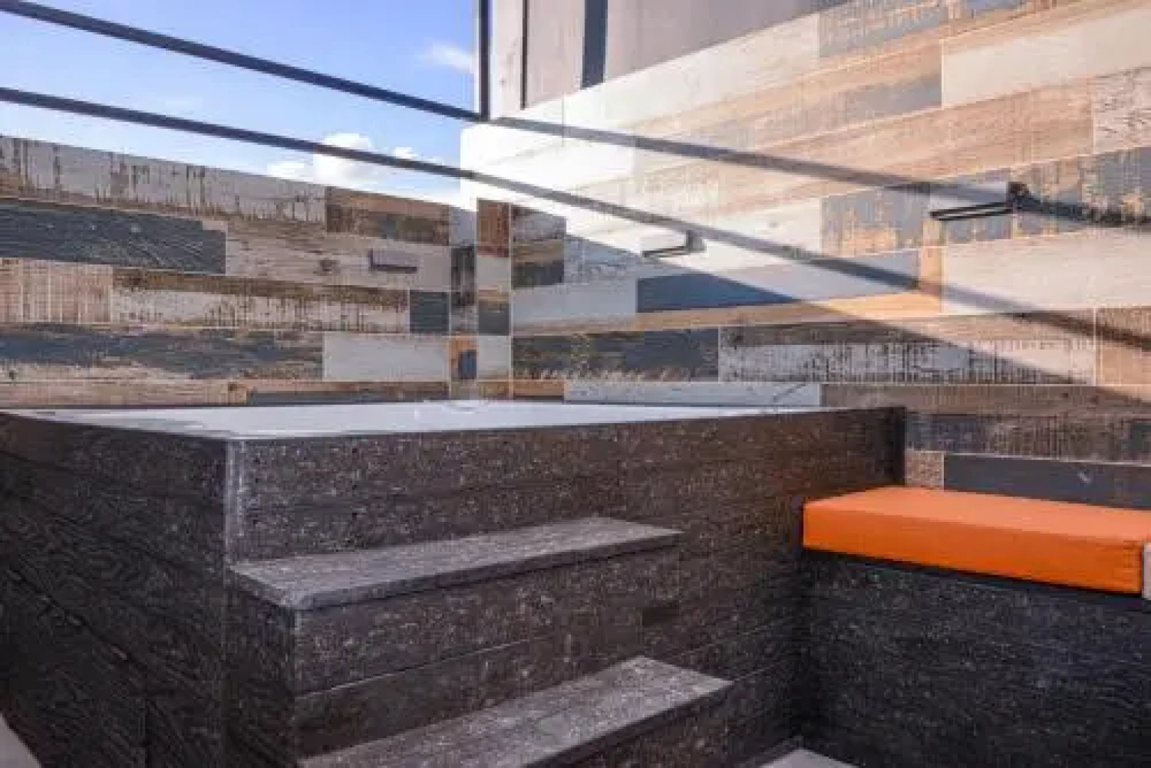 Apartamento Lleras AC Hot Tub