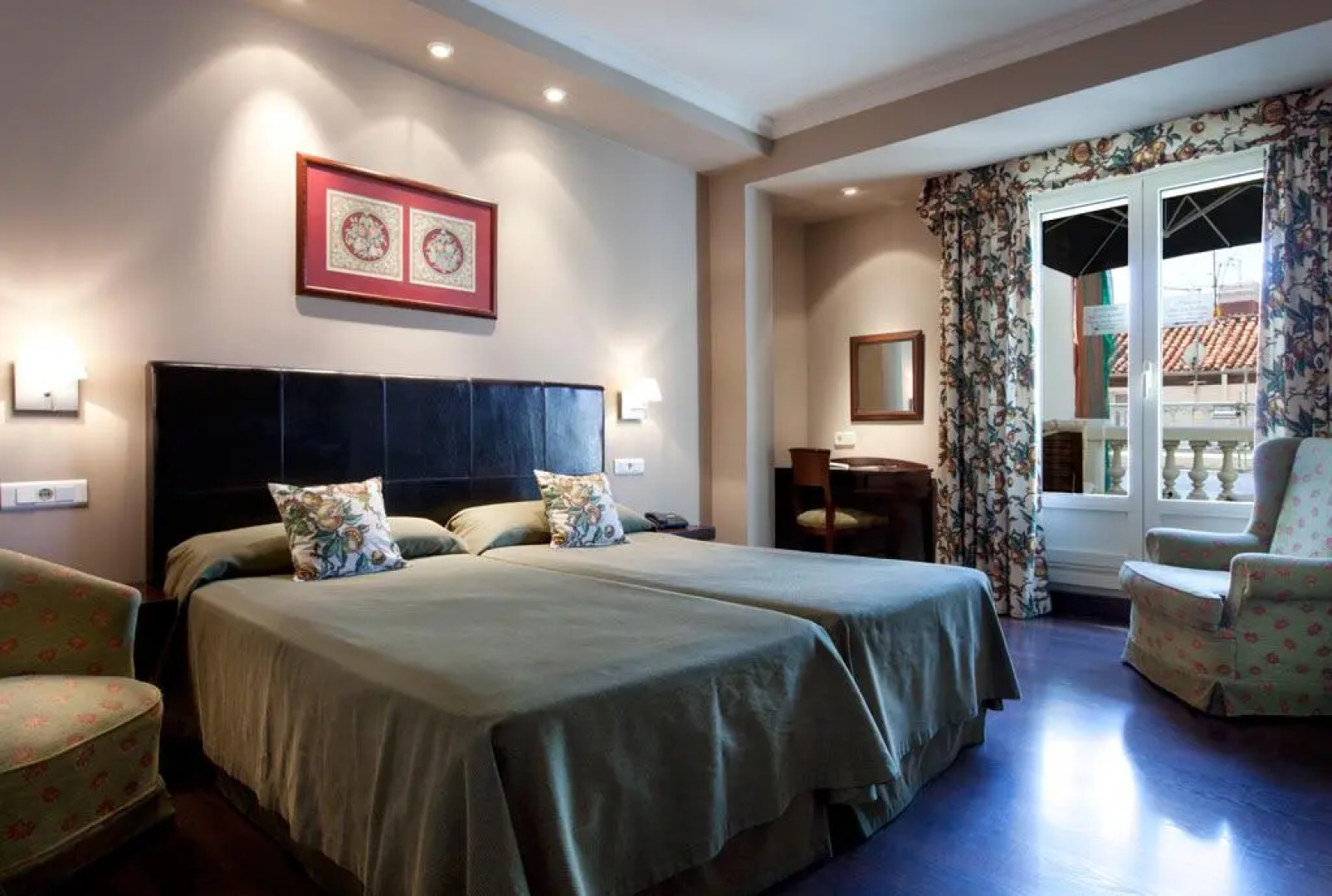 Hotel Moderno Puerta del Sol