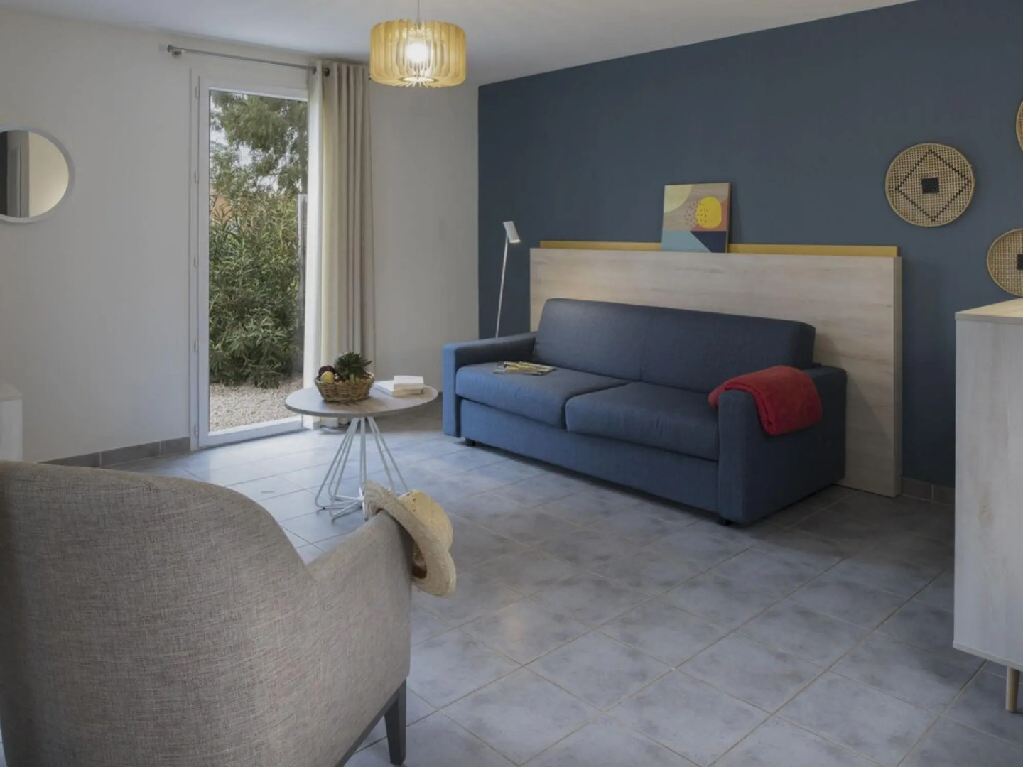 Holiday home in Mediterranean style with air con and bubble bath