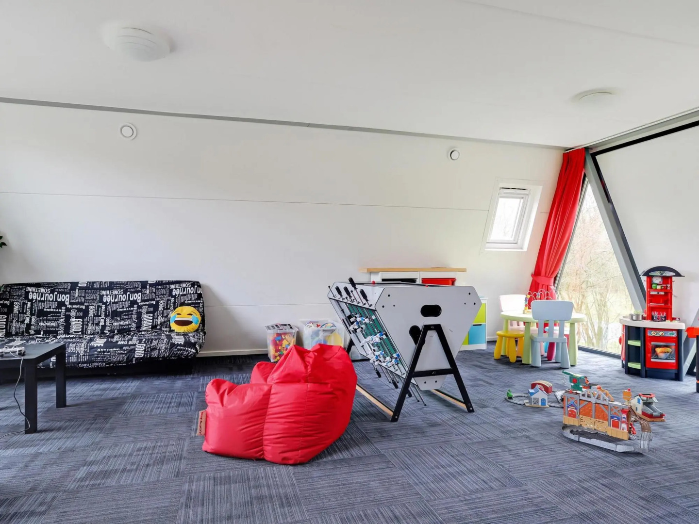 Spacious Holiday Home in Noordwolde With Garden