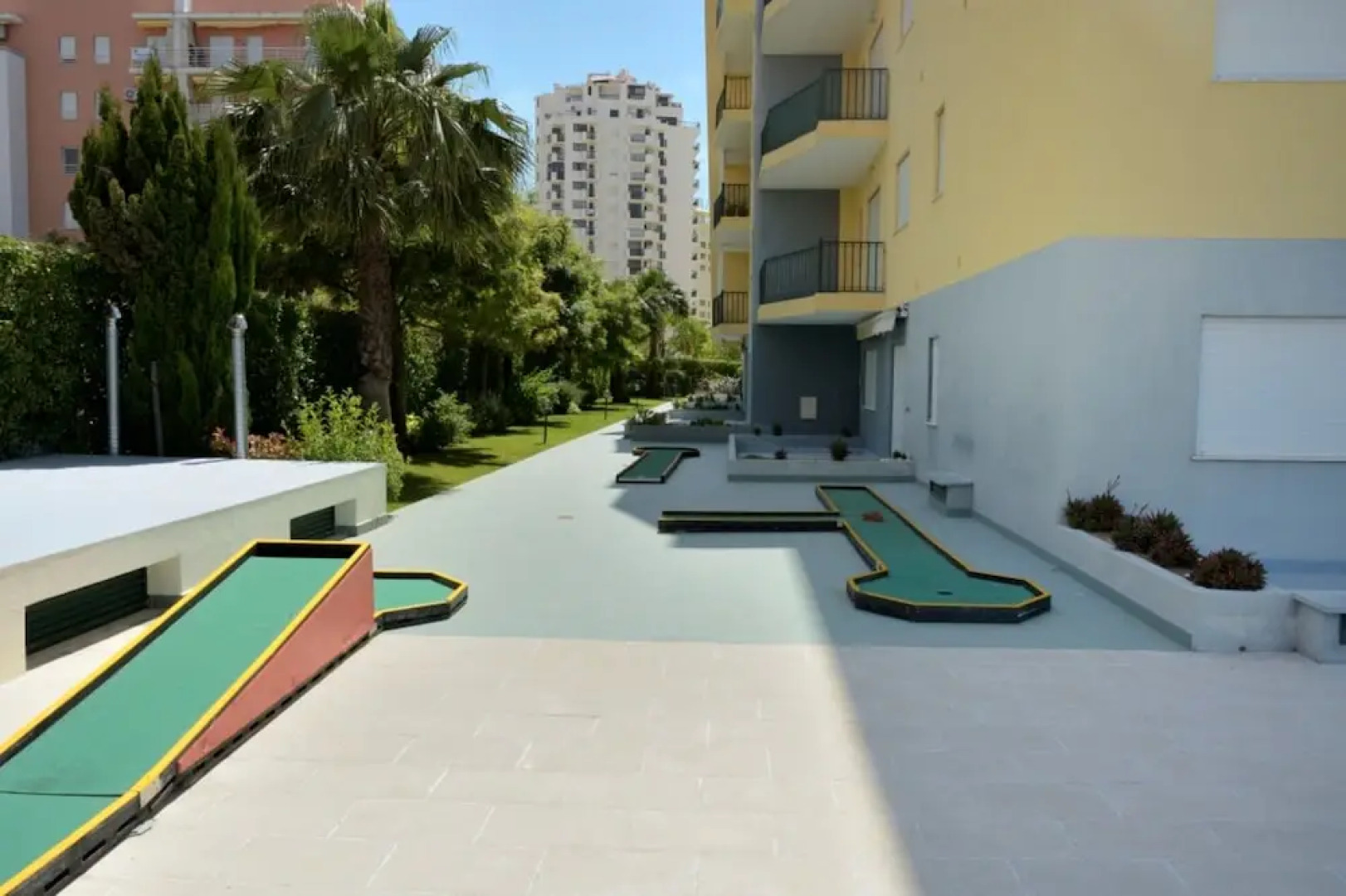 Akisol Armação Pera Beach