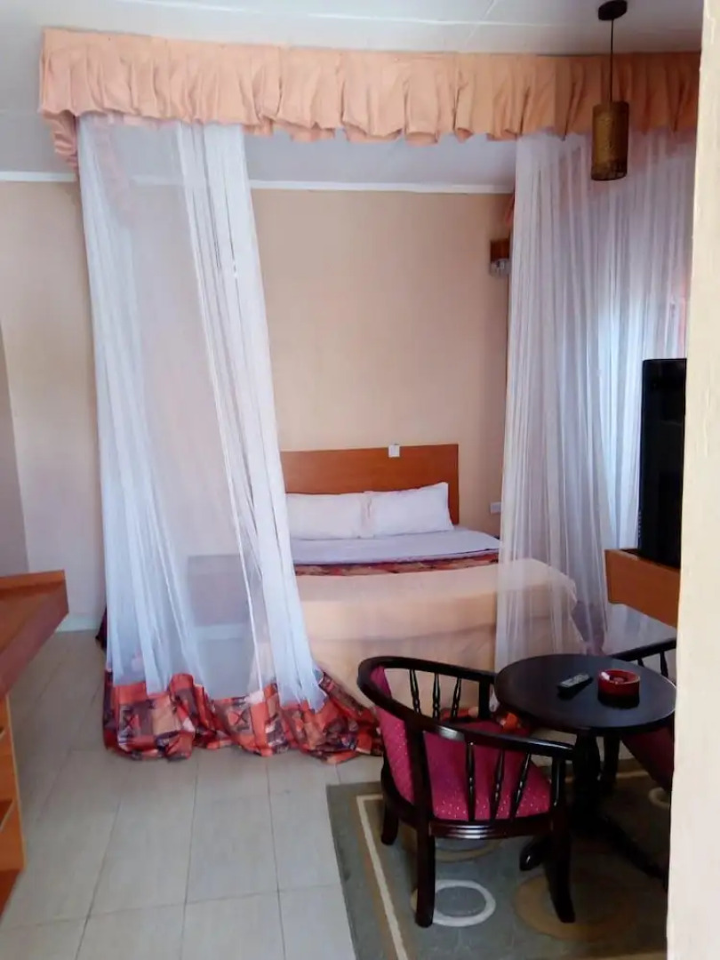 Savannah Lodge Nguluni