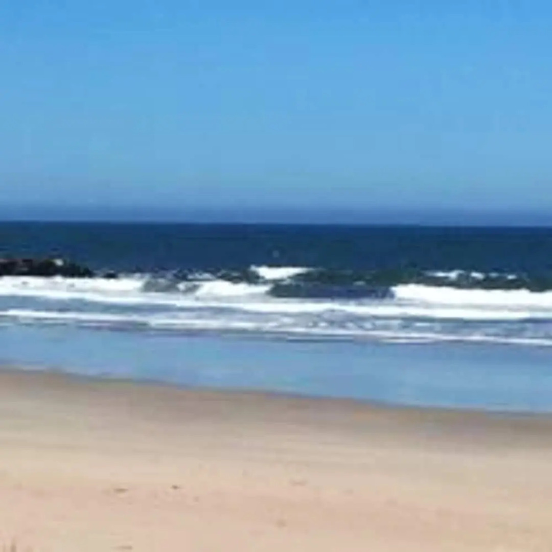 Studio in Esposende, With Wonderful Lake View, Pool Access, Enclosed G